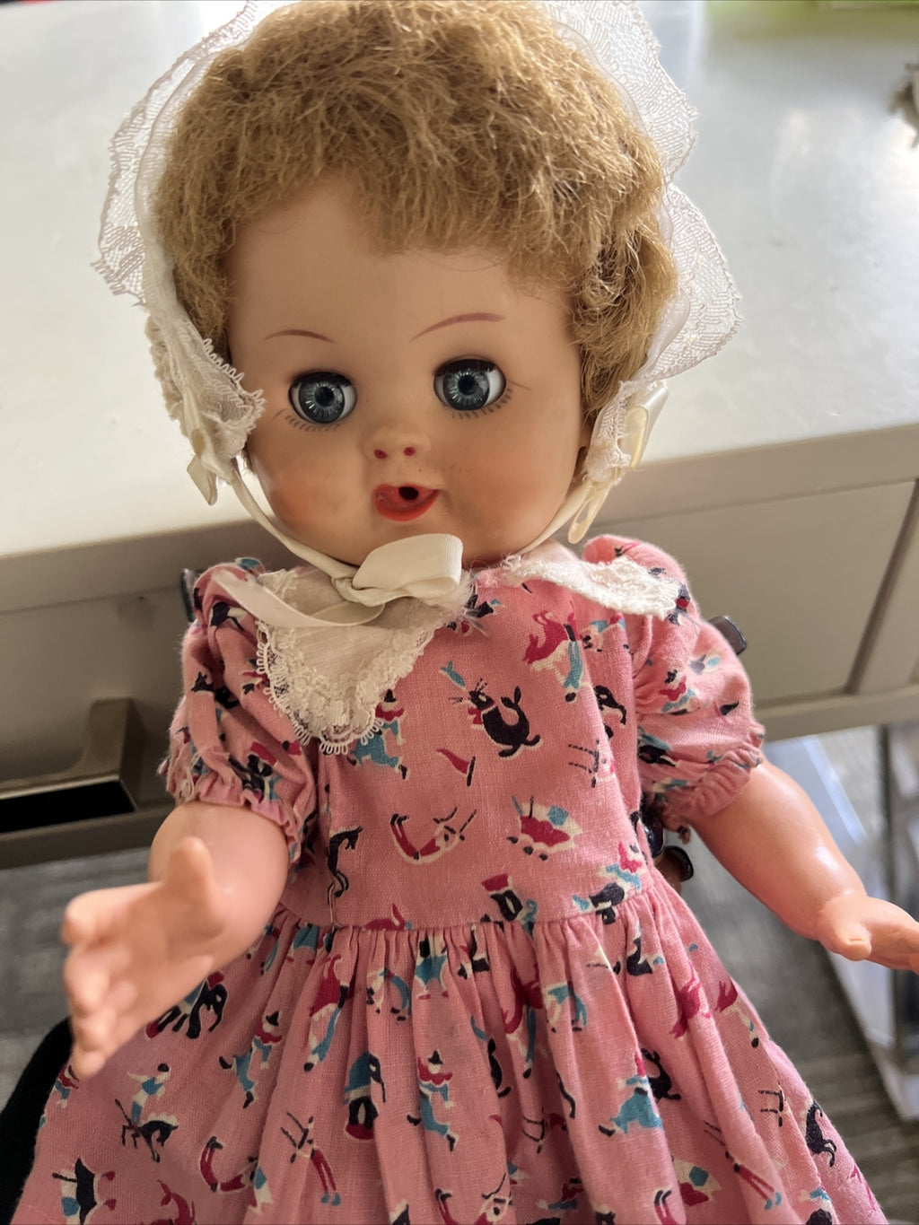 11” Vintage Vinyl Horseman Inc. Baby Doll Sleepy Eyes with Bonnet 1971 #140