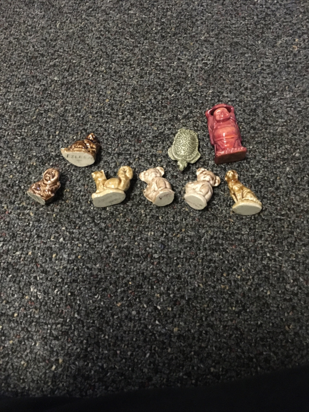 Lot 8: Vintage Brown, Red, Green, White Figurine Figure Chinese Mini Figures2