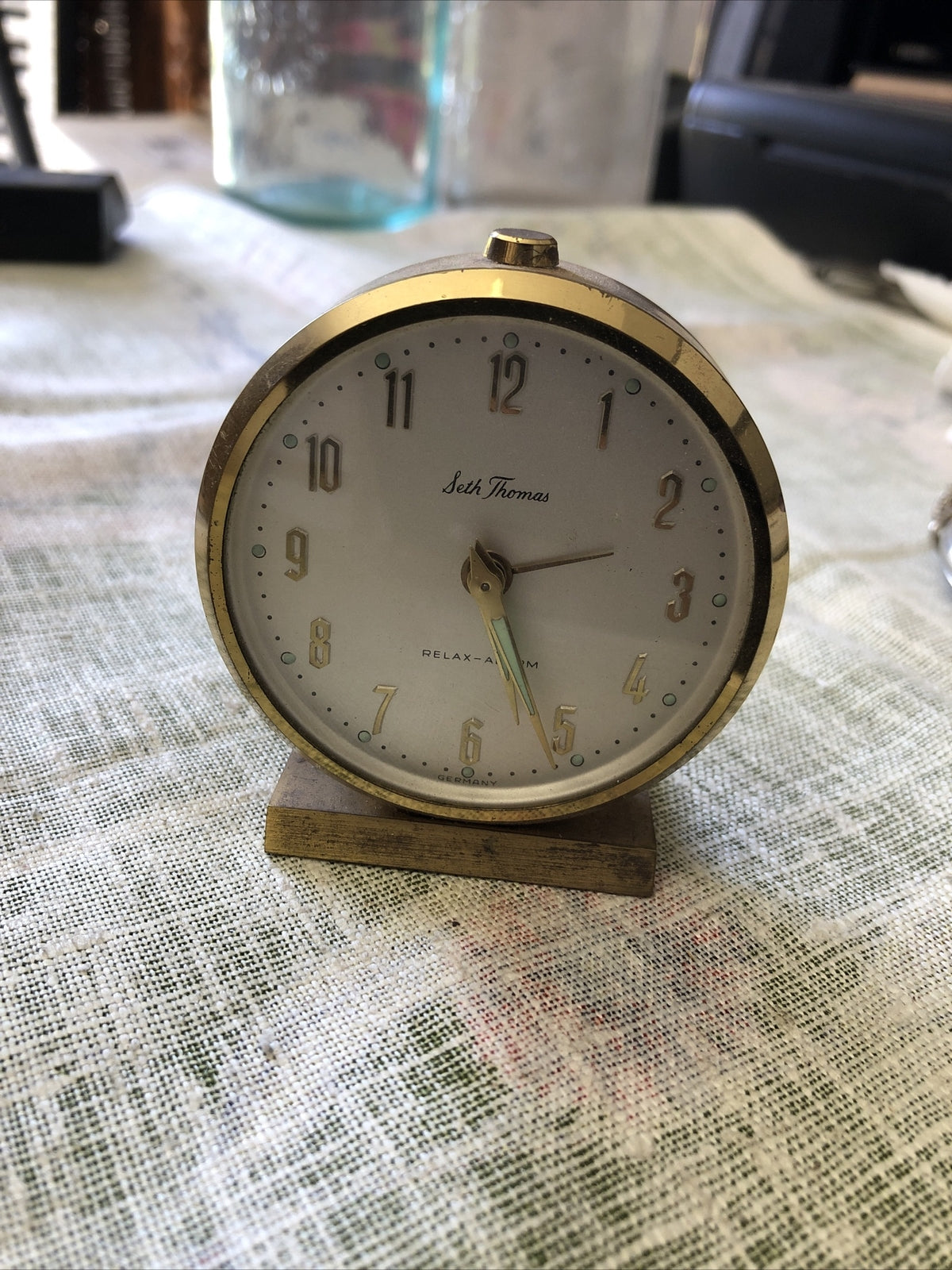 Vintage Seth Thomas Relax - Alarm Clock 2.5”x2.5”1