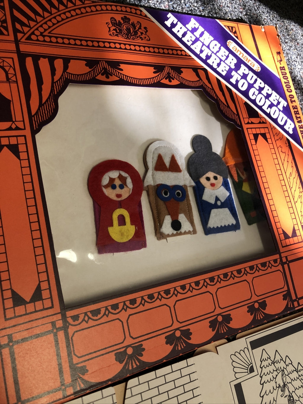 Amara Finger Puppet Theatre to Colour Children's Make Believe1