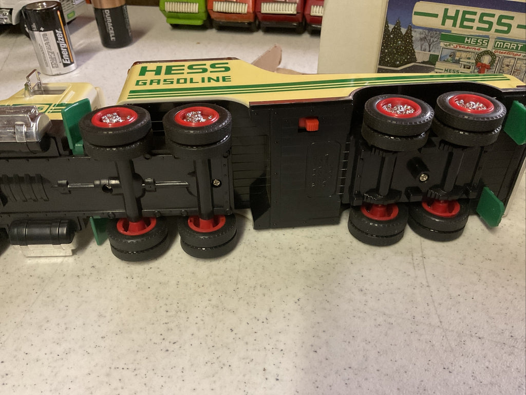 1991 HESS TOY TRUCK and RACER (Lamborghini) With Original Box8