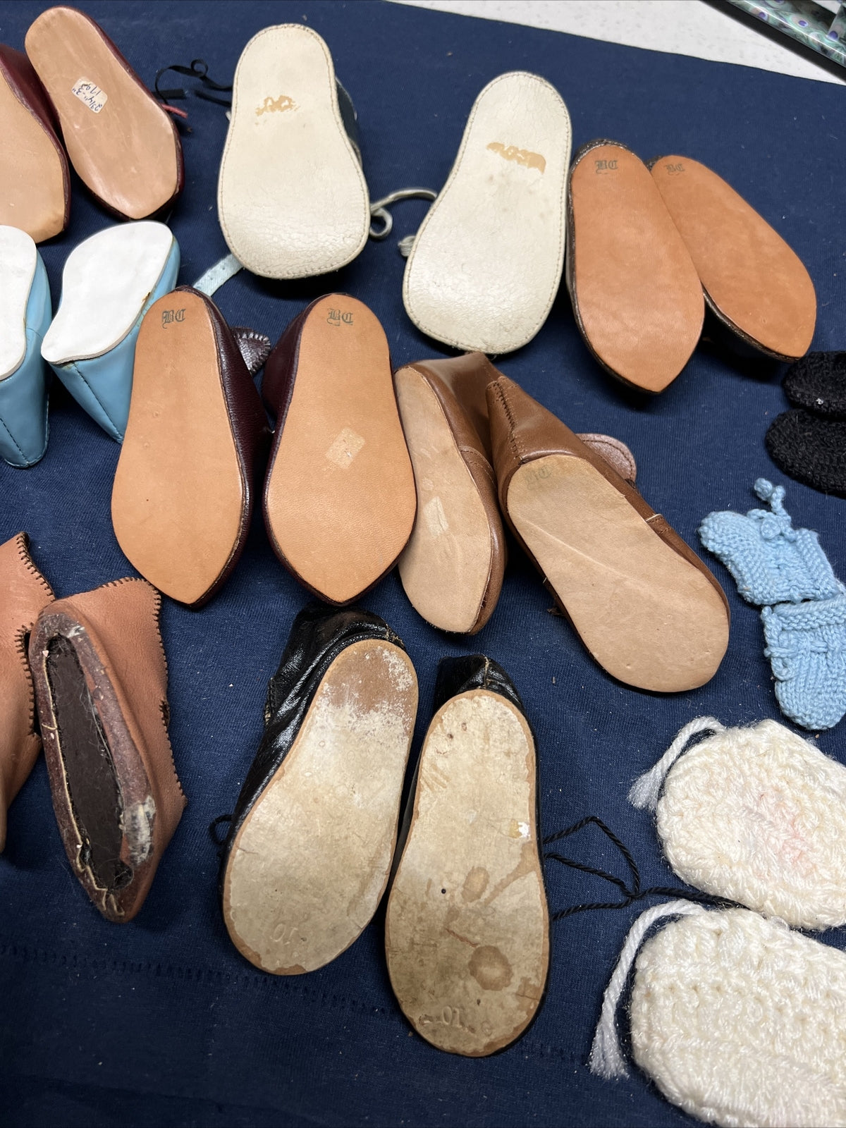Lot of 16 Vintage Antique Doll Shoes and Shoe Accessories 7