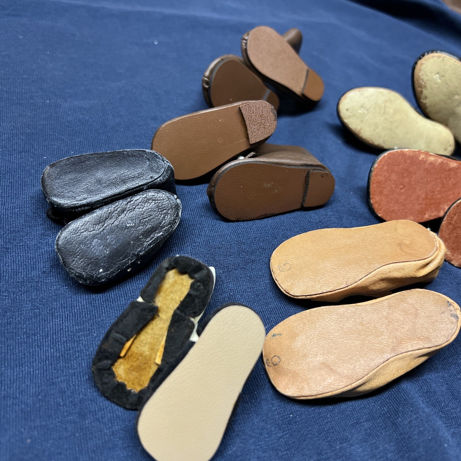 Lot of 6 Antique and Vintage Doll Shoes Unique Various Conditions Similar Sizes8
