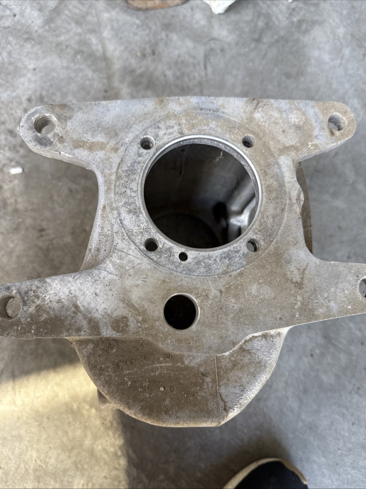 3851325 General Motors GM Muncie Main Case5