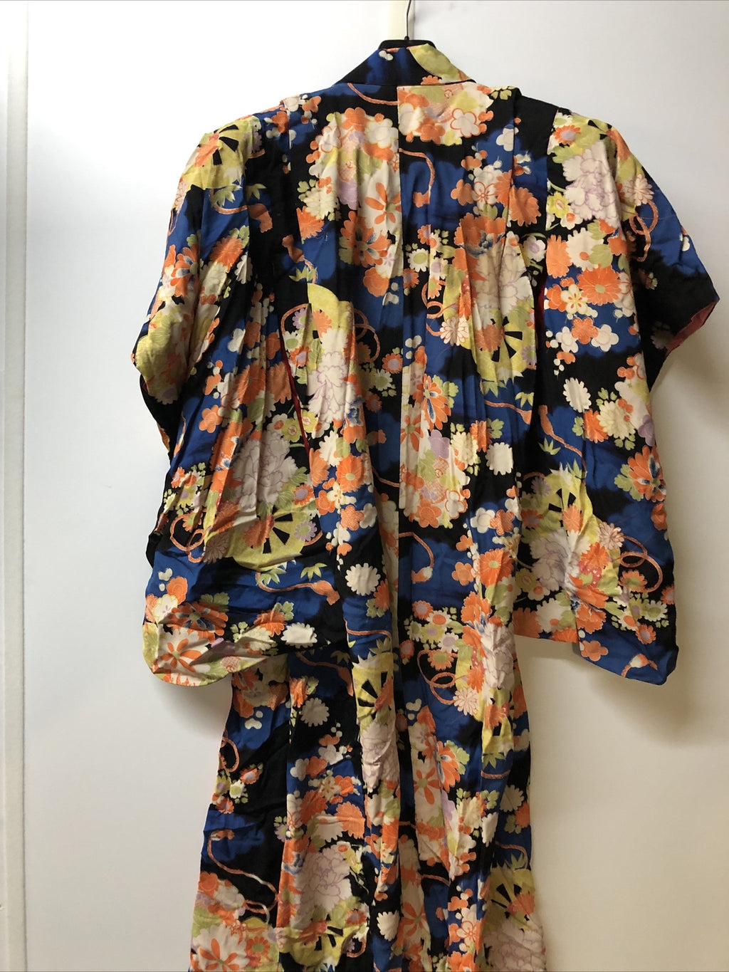 Japanese kimono,SILK,IRO-UCHIKAKE" Women’ Robe Pink, Gold, Vermilion, Flowers.6