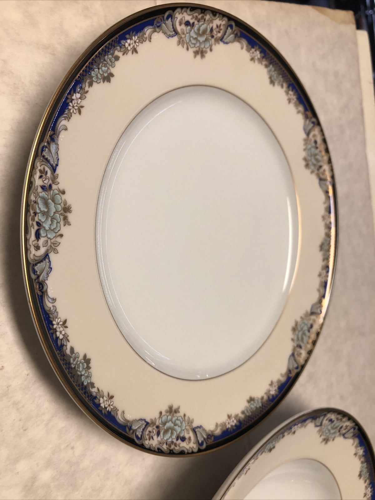 Mikasa Kingsley Rimmed Soup Bowl & Salad Plate LAC28 Blue & Gold Trim Lot Of 22