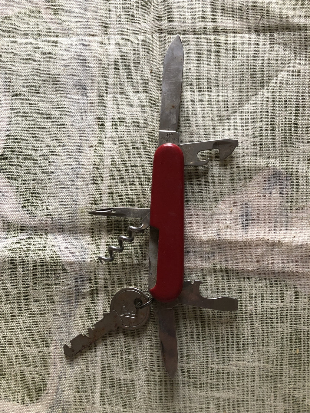Vintage Victorinox Switzerland Rostfrei Officier Suisse Pocket Knife0