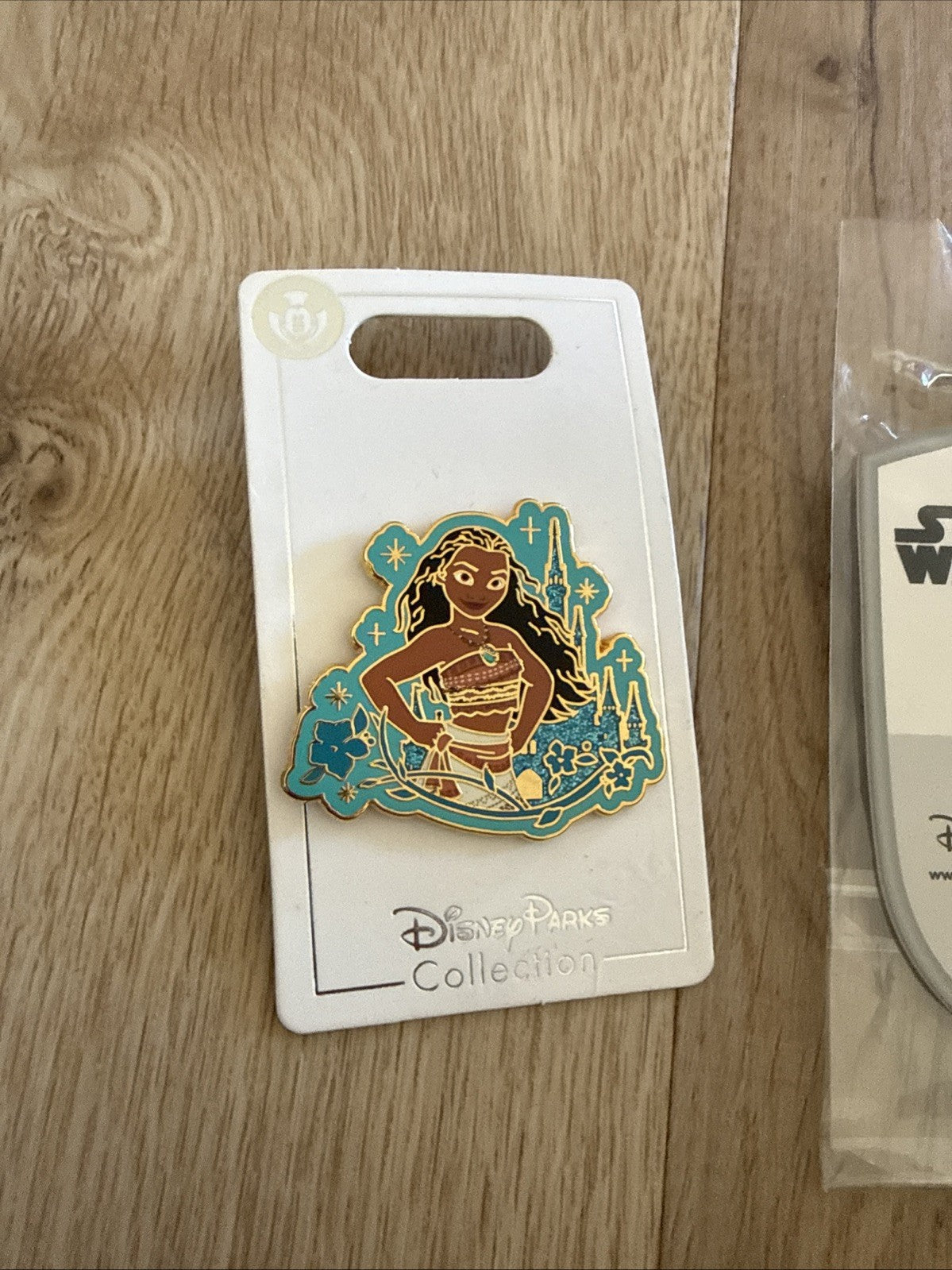 Disney Pins Lot: Moana Princess Glitter Castle & Star Wars Mandalorian Key Pin3