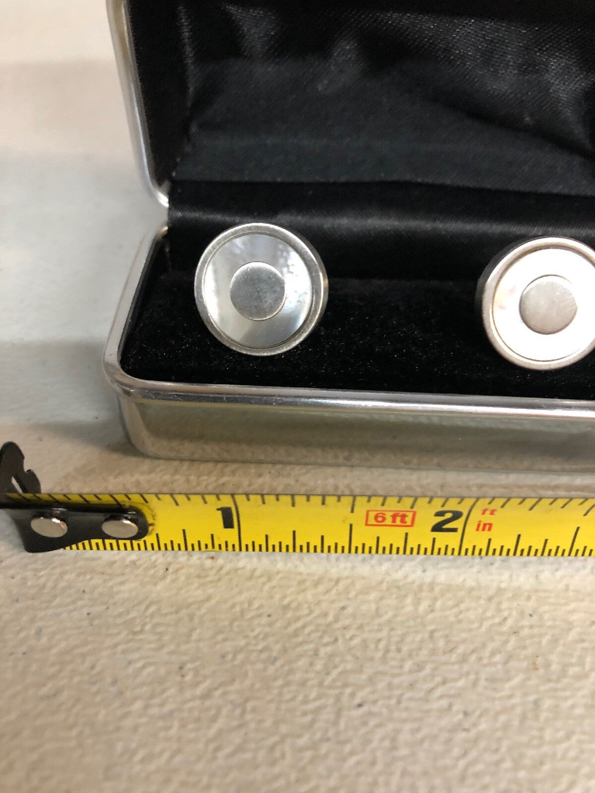 Silver Cufflinks with Pearl Inlay With Cufflink Box1