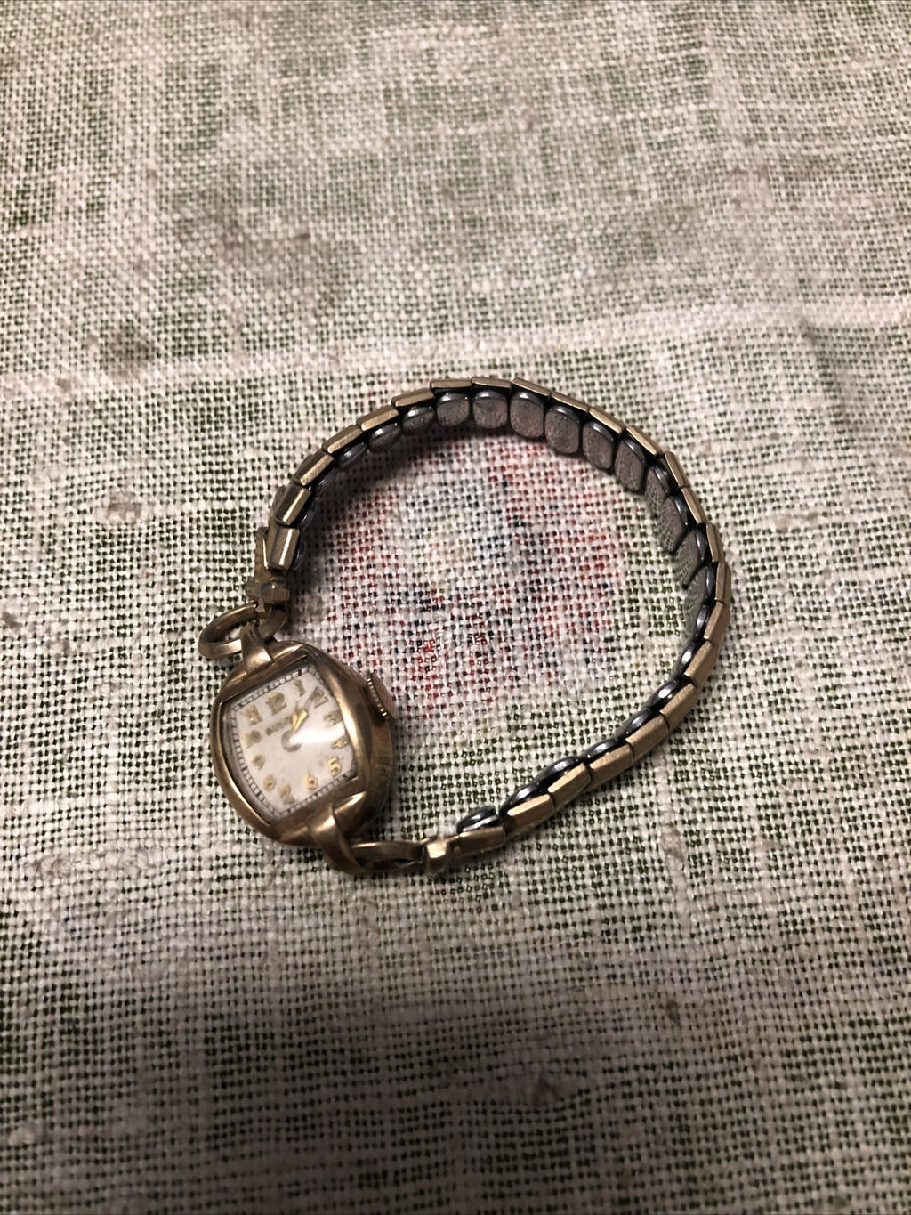 Vintage Bulova Ladie's Watch Cuff Bracelet 10K Gold Filled 318909 Stretchy Band0