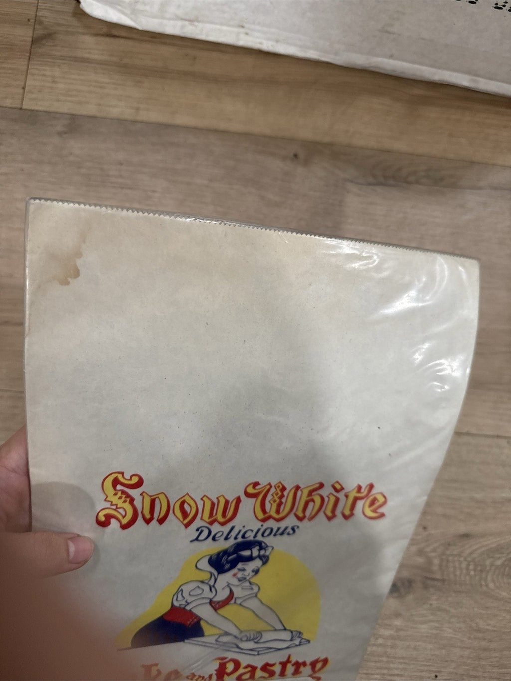 1940s VINTAGE SNOW WHITE DELICIOUS CAKE & PASTRY FLOUR BAGS VANCOUVER BC CANADA3