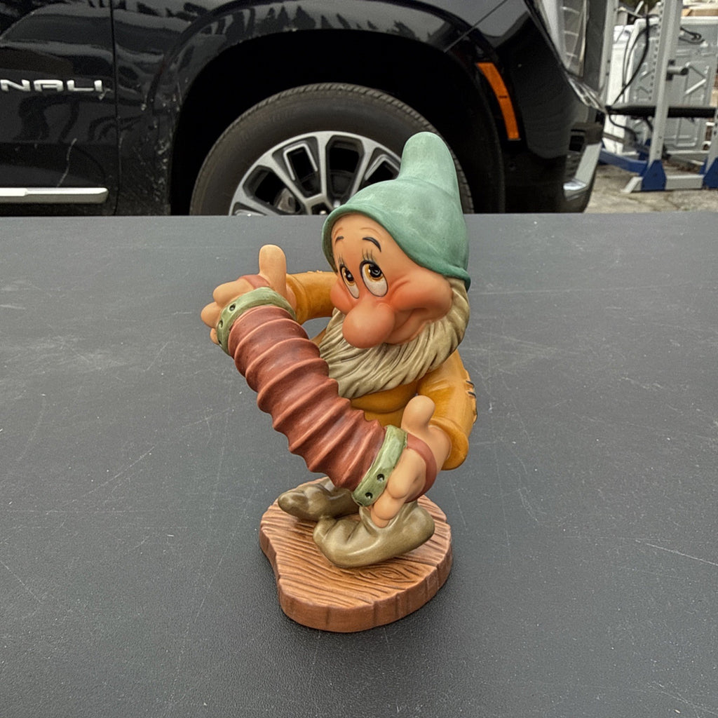WDCC figure BASHFUL AW SHUCKS Snow White Seven Dwarfs PERFECT Box + COA Disney2