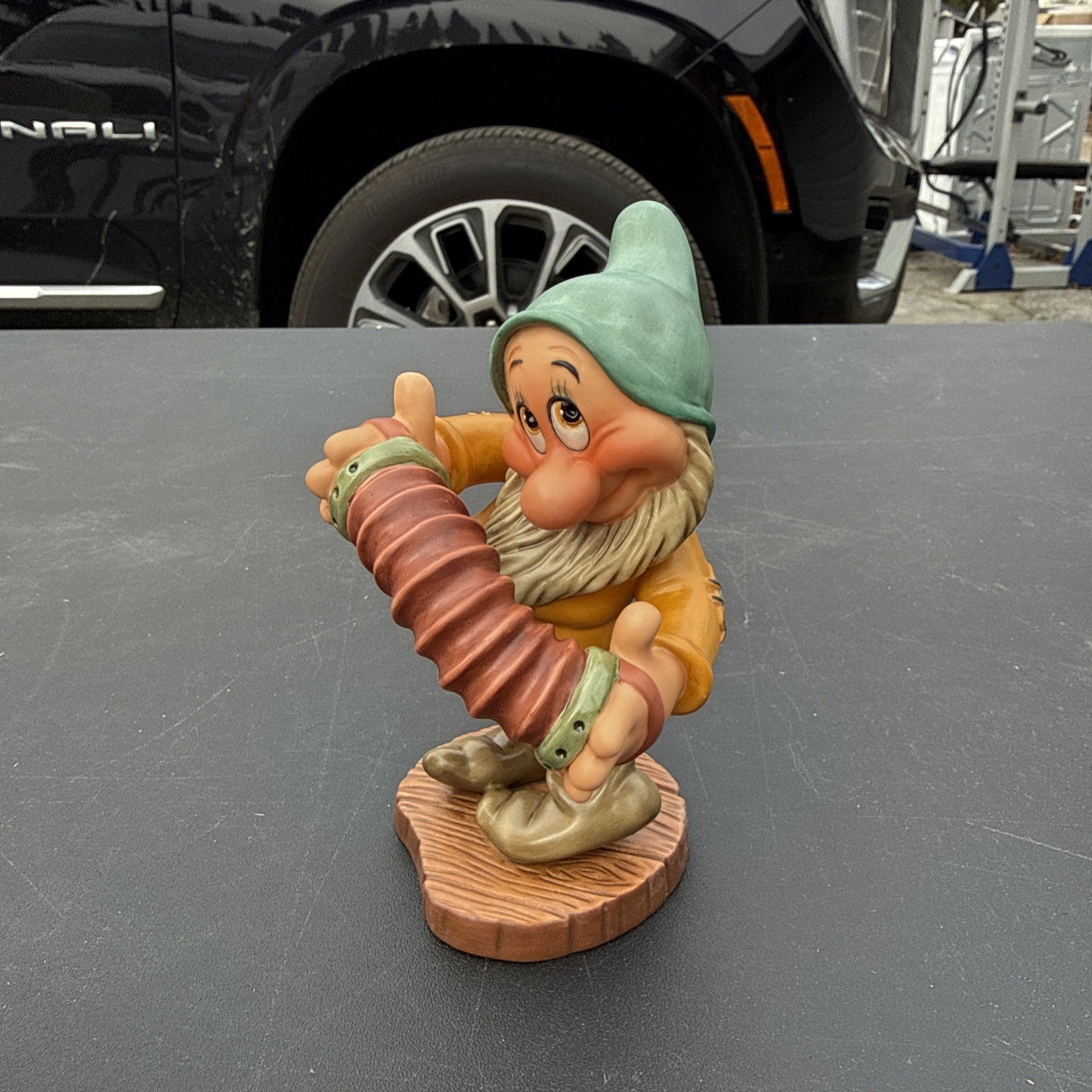 WDCC figure BASHFUL AW SHUCKS Snow White Seven Dwarfs PERFECT Box + COA Disney2