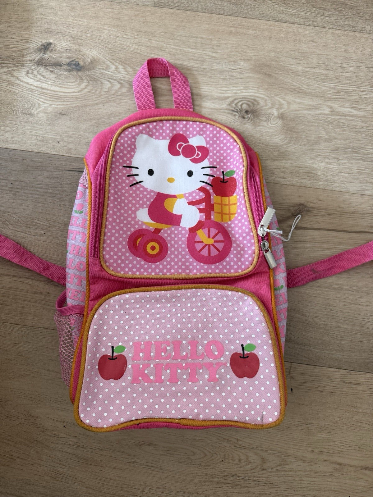 Hello Kitty Kids Backpack  28”x 56” Sanrio 2012 Children1