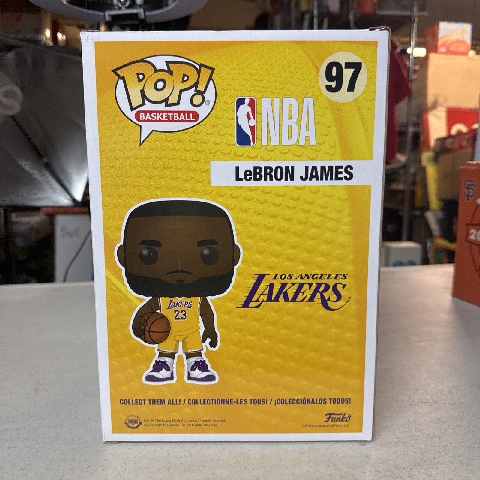 Funko Pop #97 Basketball NBA Lakers Lebron James 23 Yellow Jersey 10” Figure3