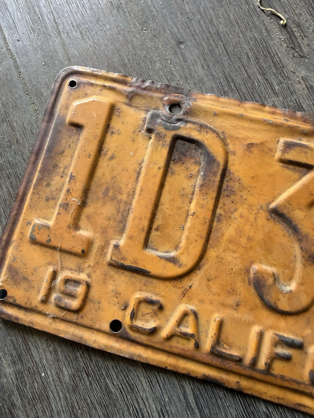 Vintage 1932 California License Plate Original Antique Yellow/Black Patina5