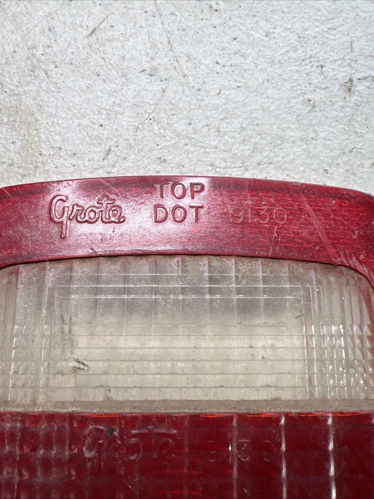 Pair of Vintage Grote 9130 Tail Light Lenses – Red/Clear2