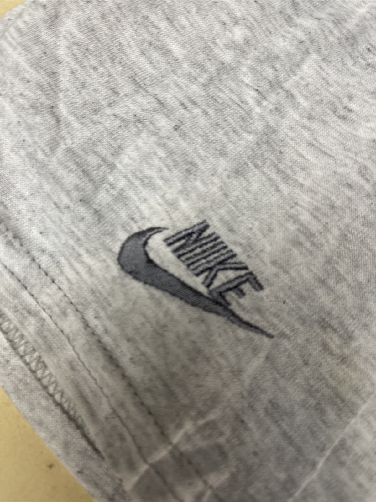 new old stock true vintage 1991  nike shorts Adult Size M grey w tags 2