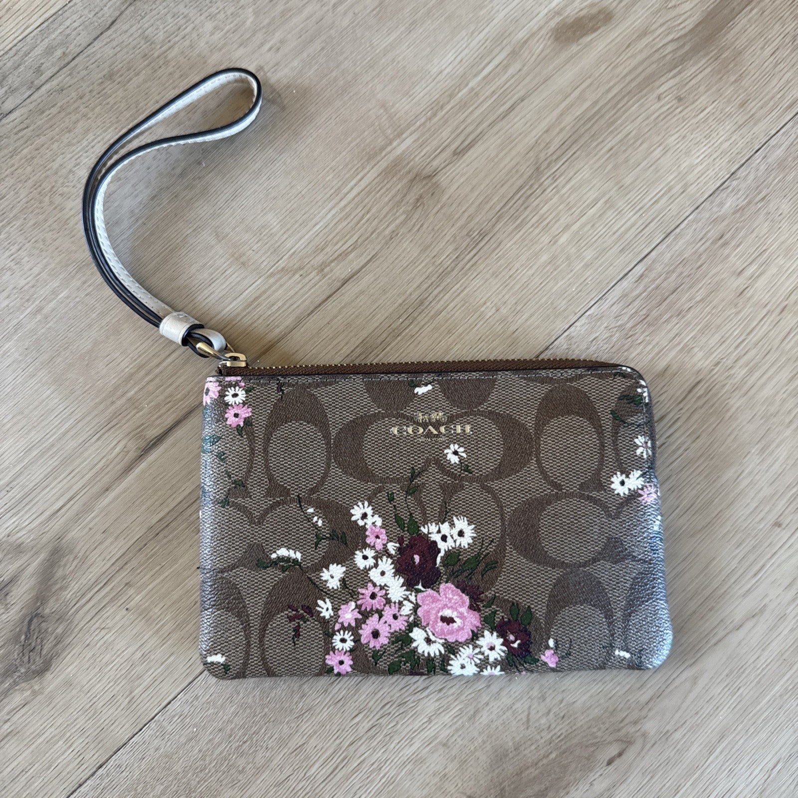Coach Small Wristlet Signature C Floral Print Brown Pink IM/Brown Pink0