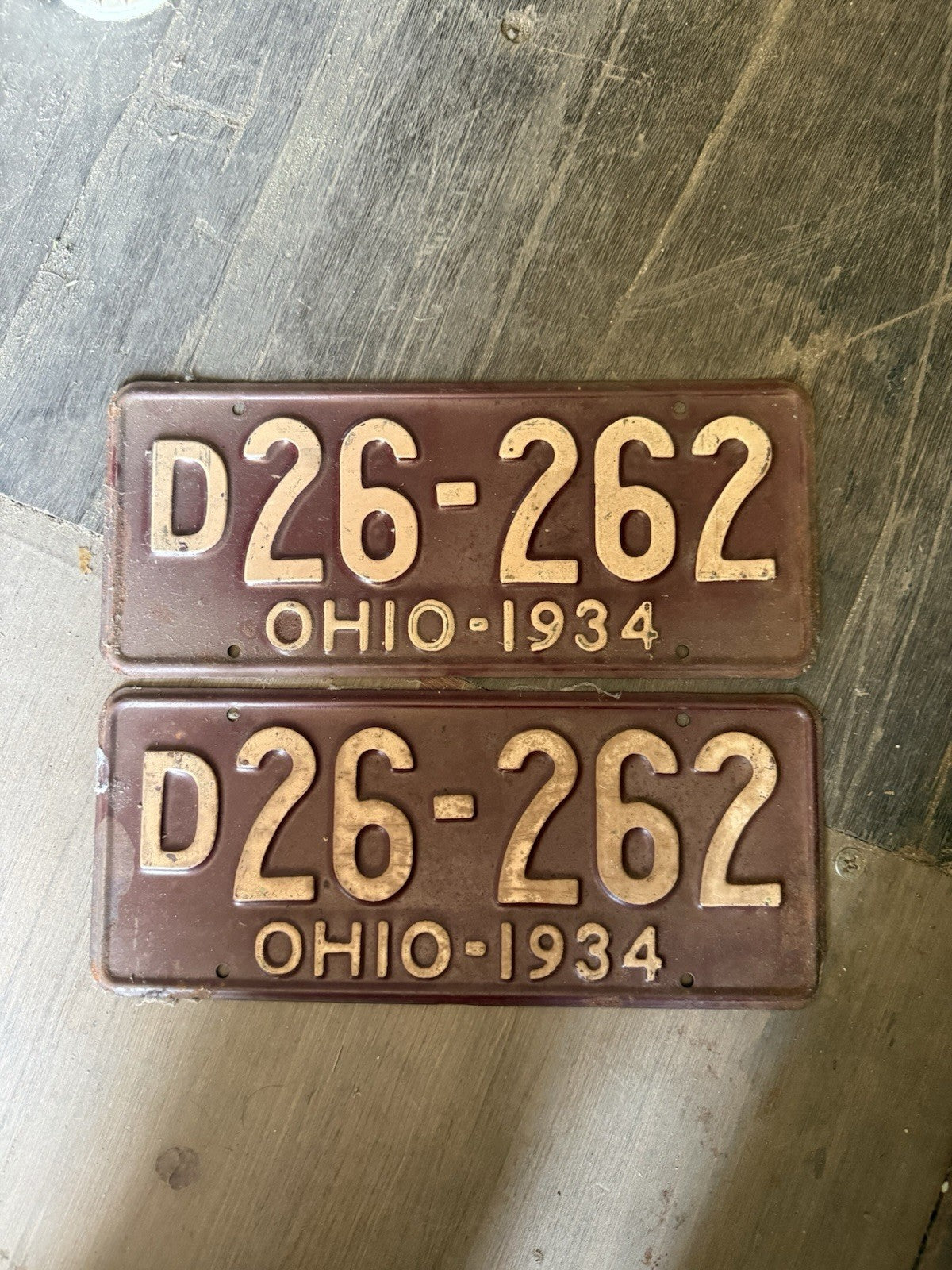 Vintage 1934 Ohio License Plate Matching Pair - Original Maroon & White0
