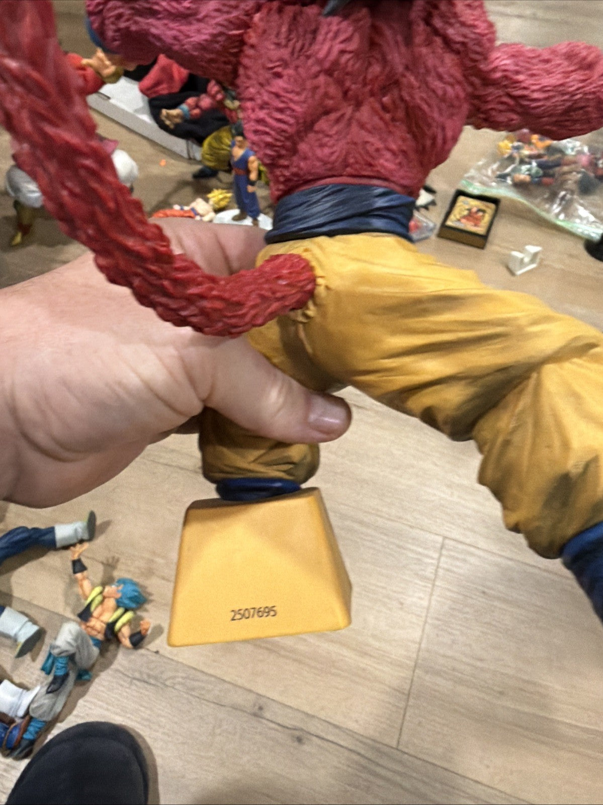 Dragon Ball GT (Super Saiyan 4 Goku), 28 cm Figure5