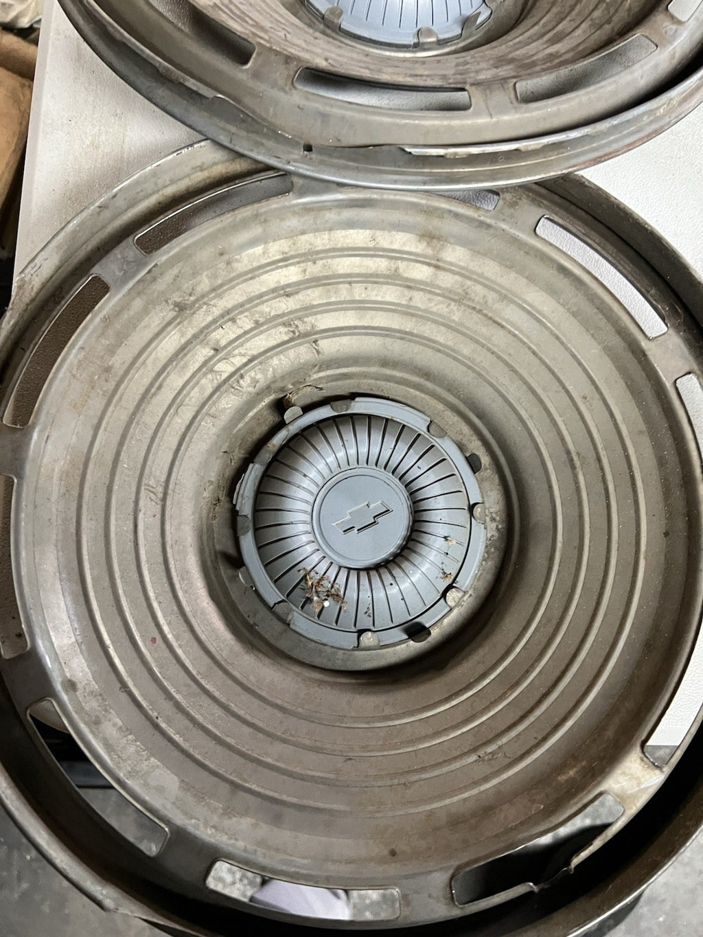 Set of 4 Vintage Chevrolet 14" Hubcaps – Mid 1960s Impala / Bel Air / Biscayne7
