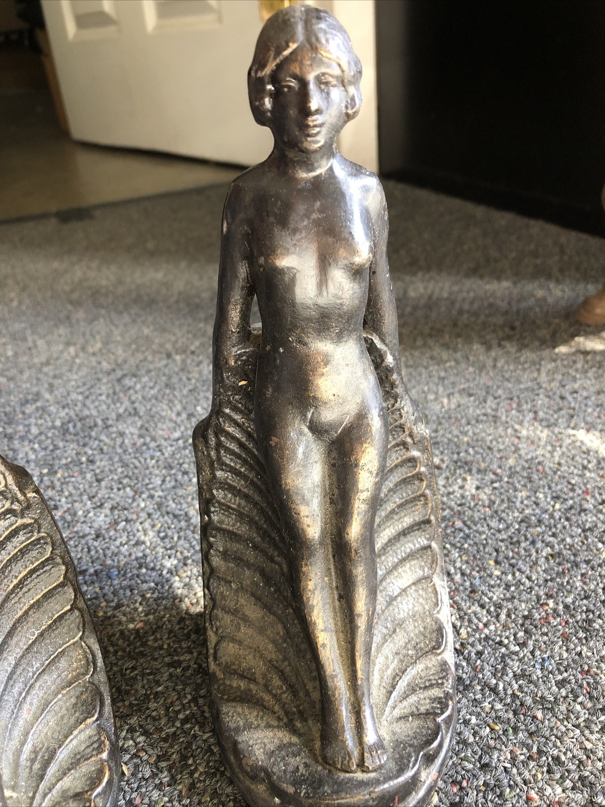 2 Design Toscano Nude Female Sculptures 9”x4” Bronze1