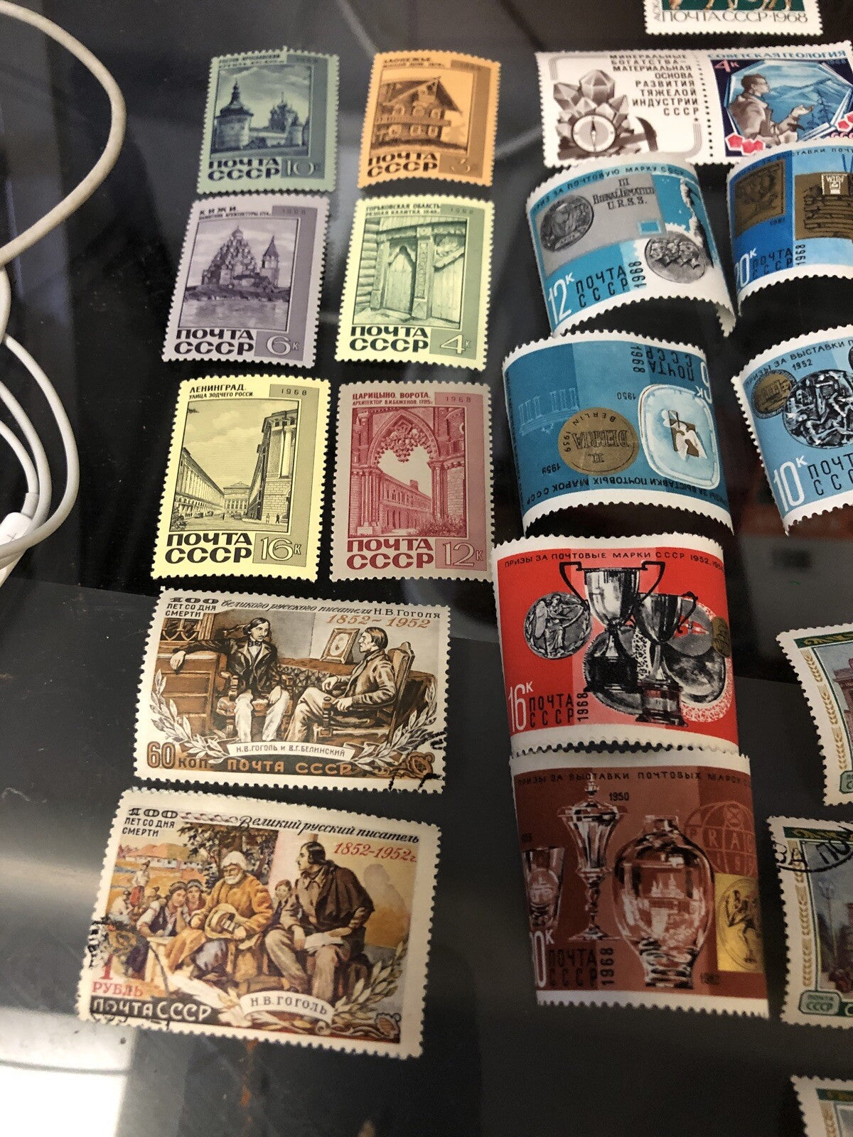 LOT Of 40 DIFFERENT MINT. POSTAGE STAMPS World Wide3