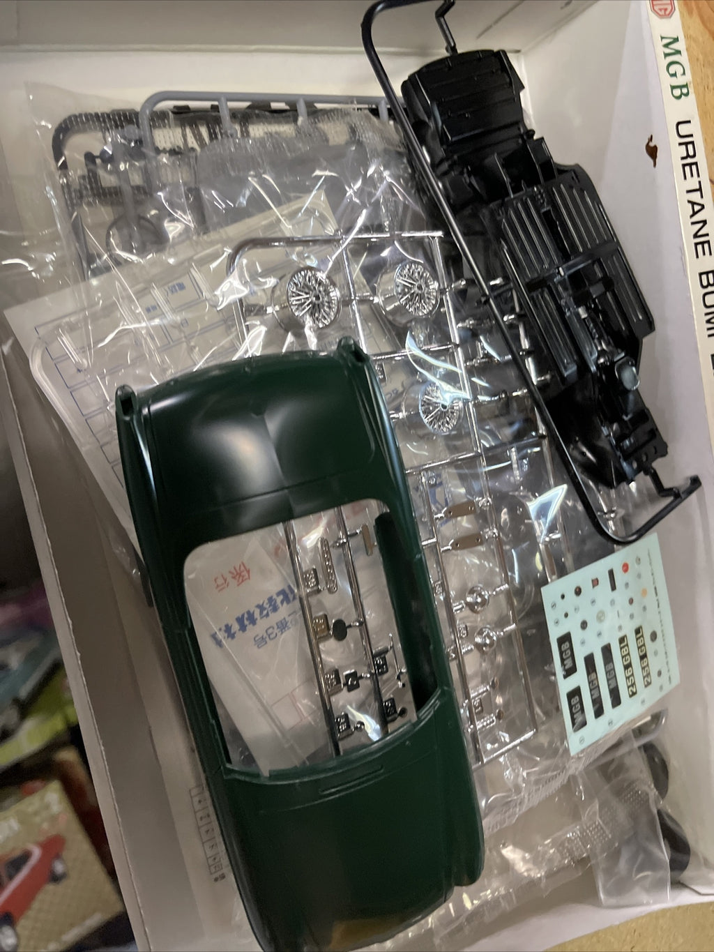 AOSHIMA EURO SPORTS CLUB MGB URETANE BUMPER MODEL 013982