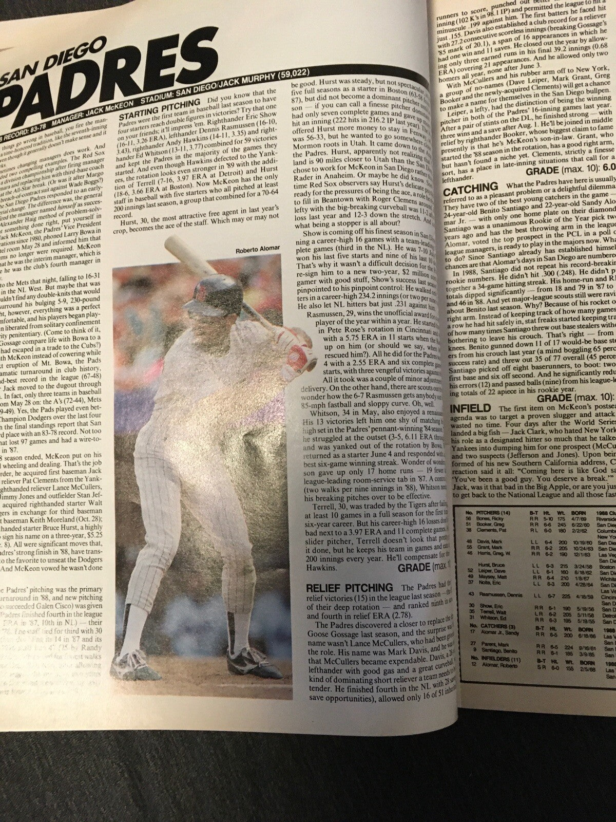 1989 BILL MAZEROSKI'S BASEBALL ANNUAL - JOSE CANSECO OAKLAND A's ON COVER Signe2