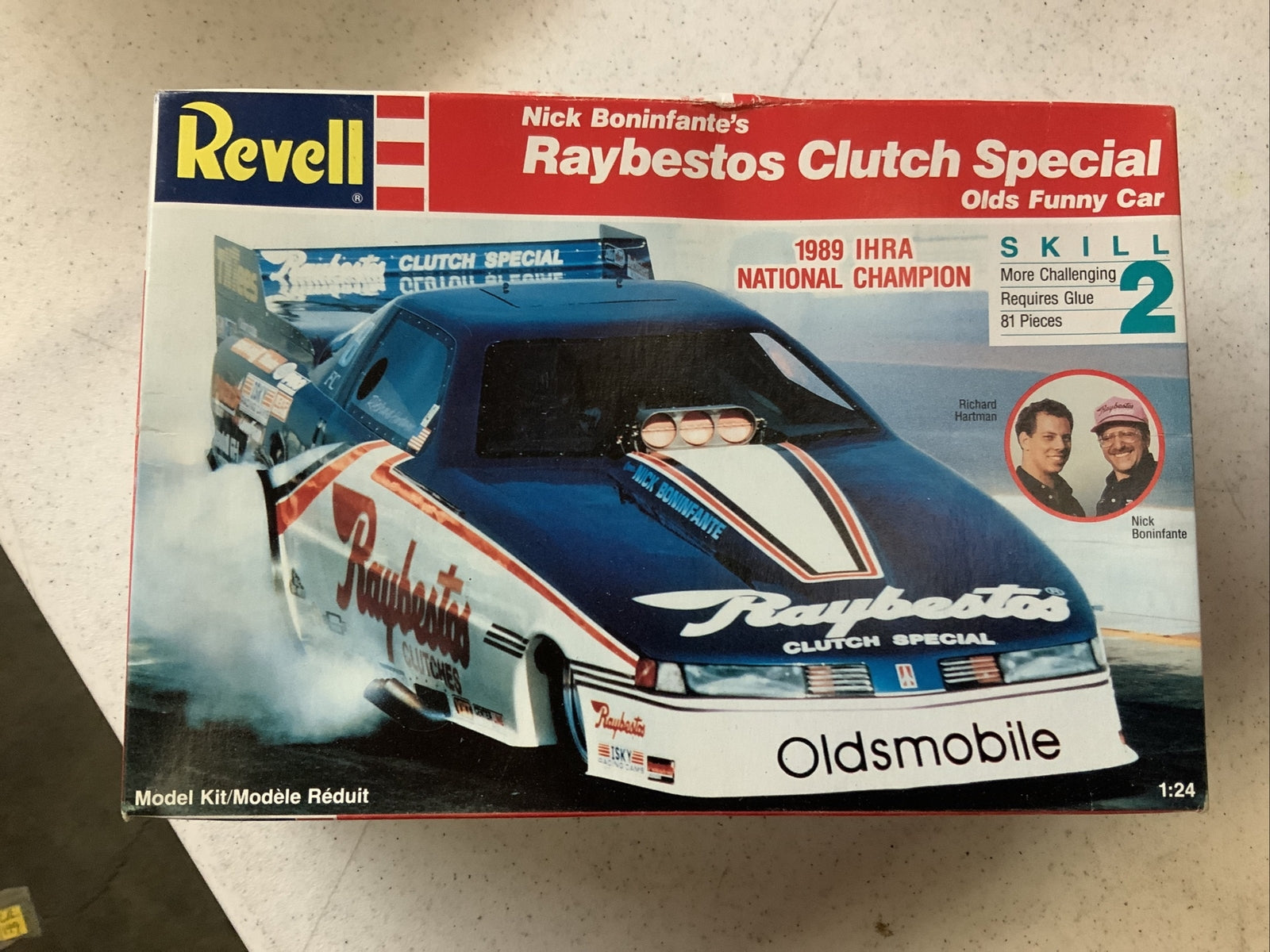 Revell  Nick Boninfante's Raybestos Clutch Special Resin Body model kit0