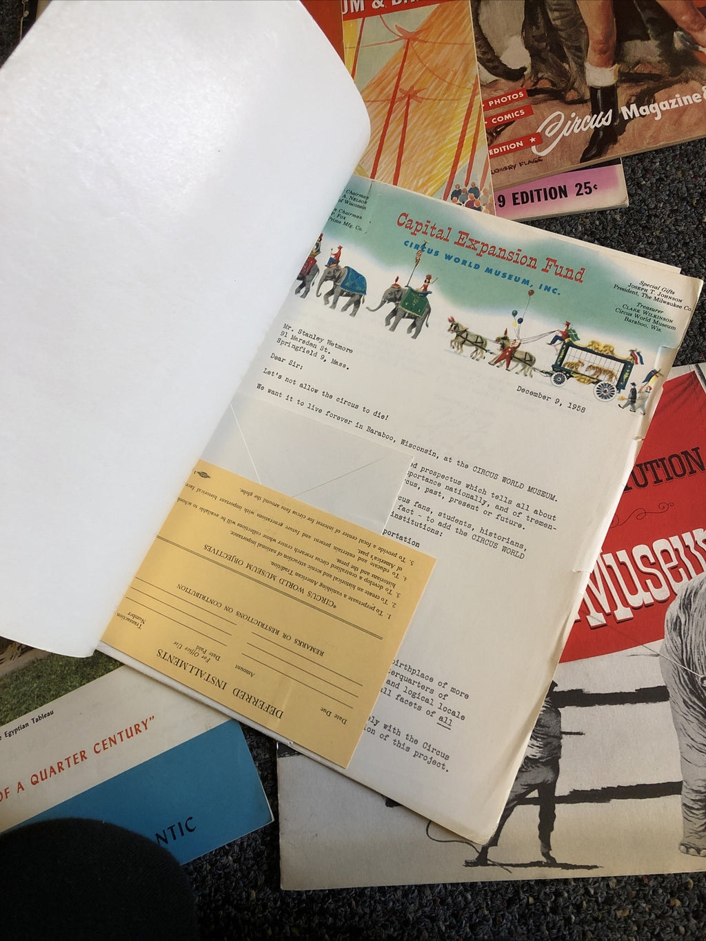 Lot Of 17 Ringling Bros. and Barnum & Bailey CIRCUS Magazine And Program10