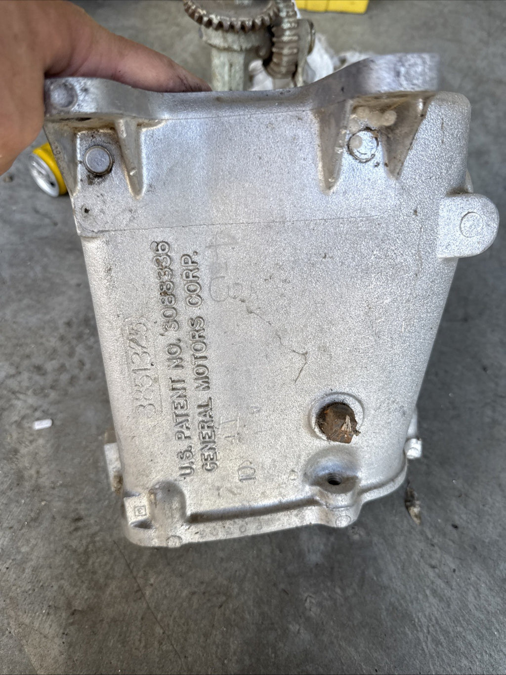 3851325 General Motors GM Muncie Main Case0
