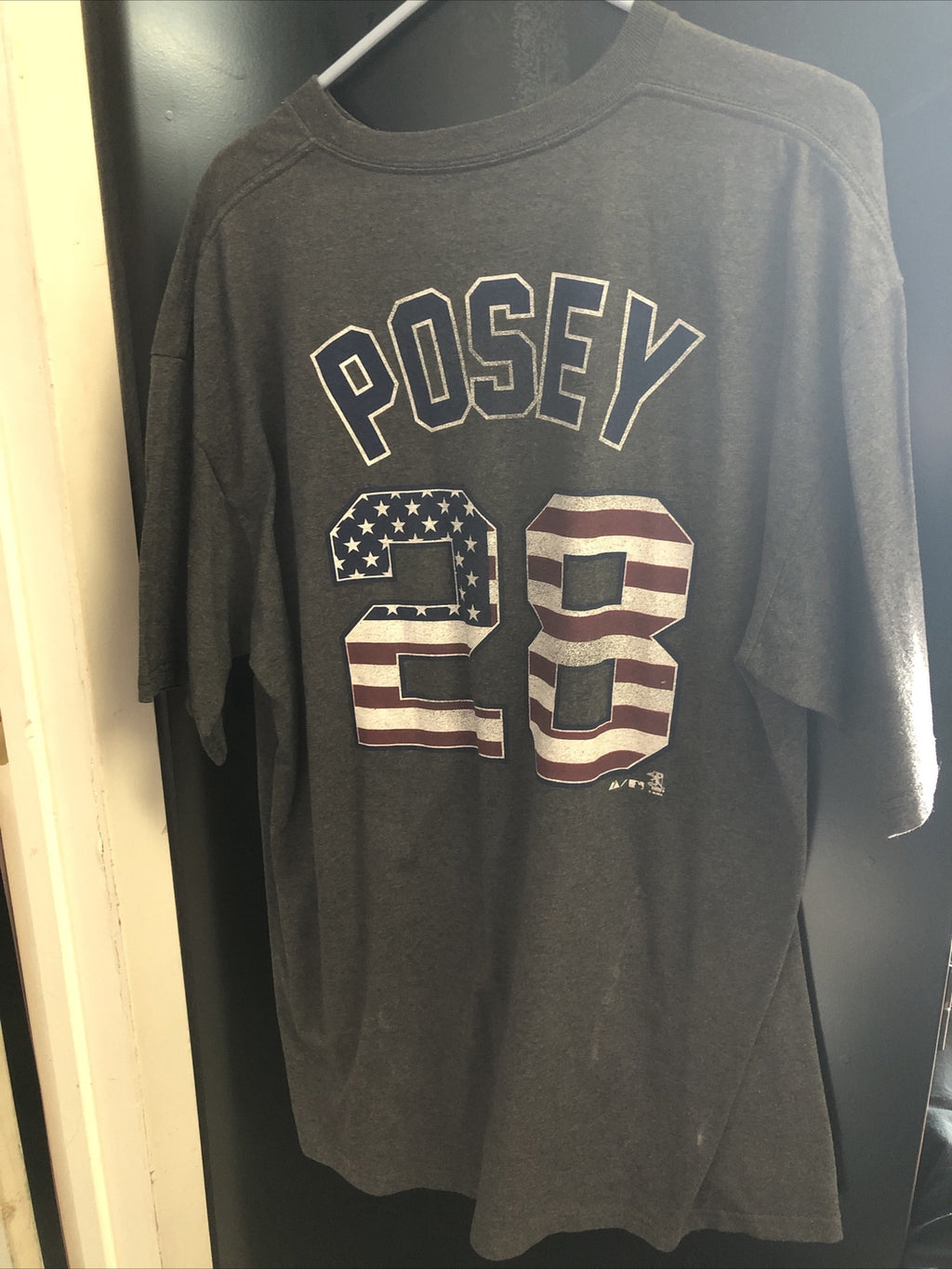 Buster Posey #28 San Francisco Giants T-Shirt Size XL1