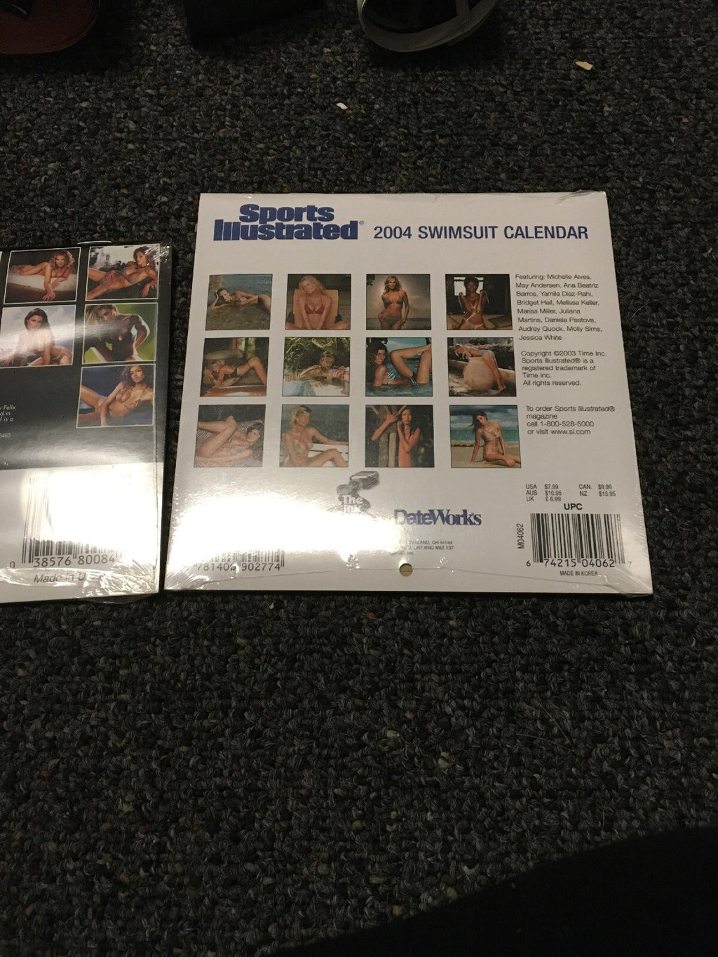Lot 2: 2004 SPORTS ILLUSTRATED DAILY AT A GLANCE SWIMSUIT CALENDARs3