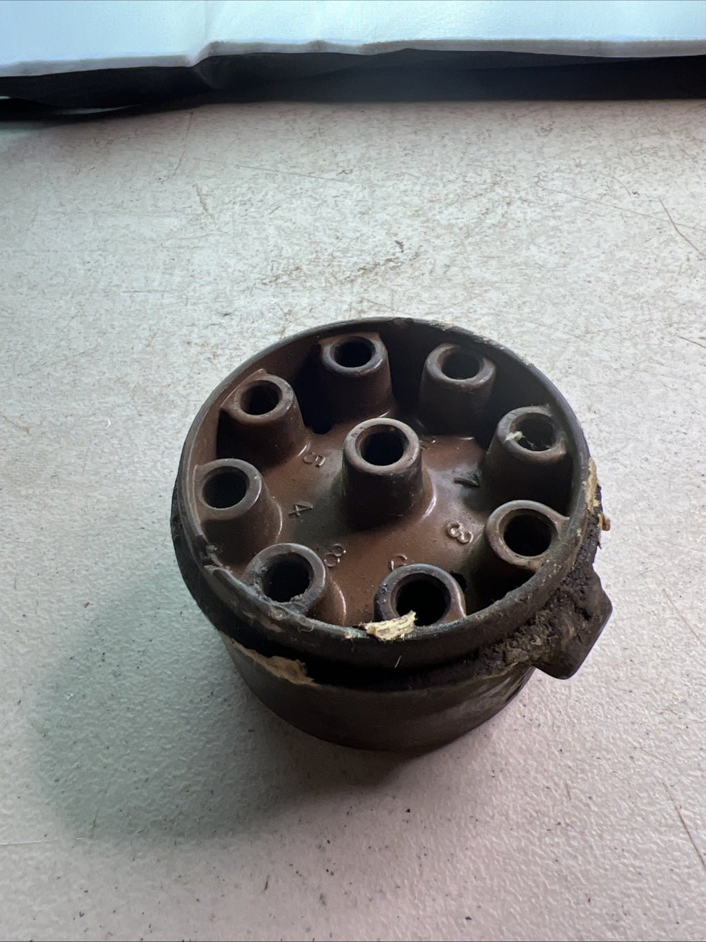 Vintage 8-Cylinder Distributor Cap – Brown Bakelite Style – Untested,1