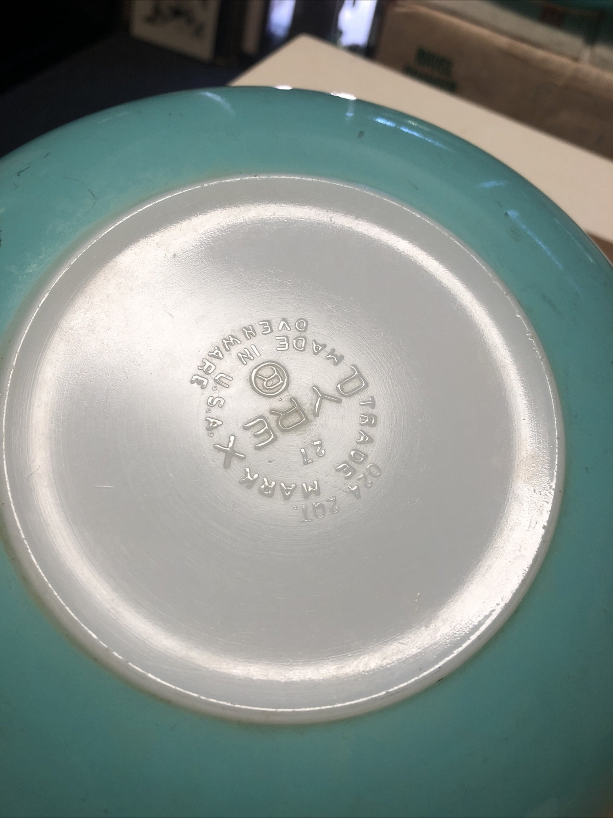 Vintage 1960’s Pyrex Turquoise Casserole Dish 024 2QT2