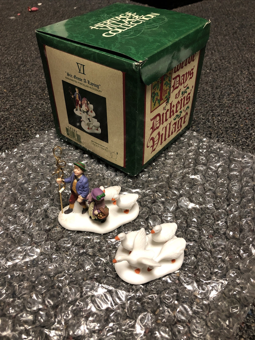 DEPT 56 DICKENS VILLAGE  "SIX GEESE A-LAYING" 12 DAYS OF CHRISTMAS 583820