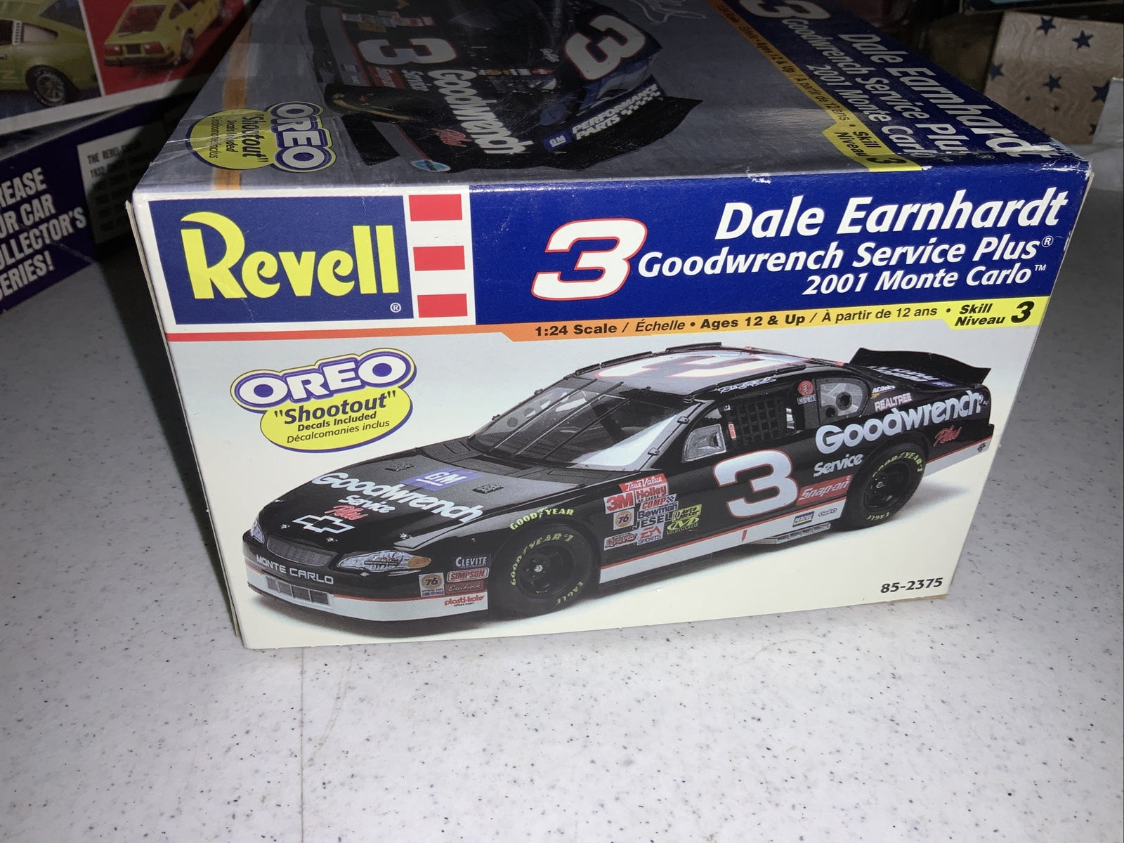 Revell Dale Earnhardt #3 Goodwrench Service Plus 2001 Monte Carlo Model Car 1:241