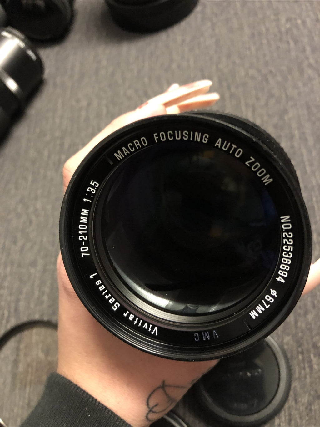 Vivitar Series 1 70-210mm F3.5 Macro Focusing Auto Zoom Lens2