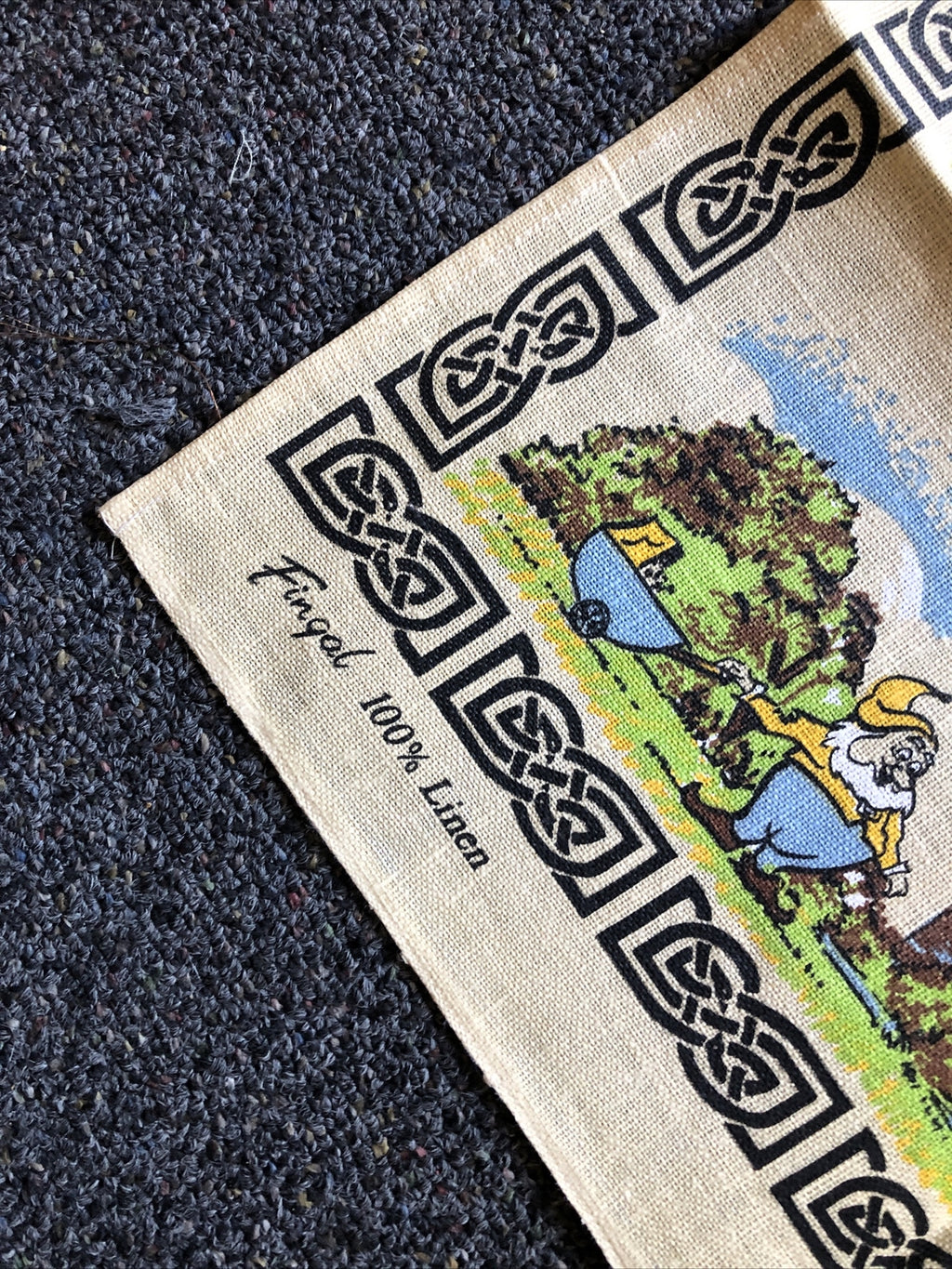 Vintage Pure Linen “A Tall Short Story Of Ireland” Made in Ireland 30”x19”2