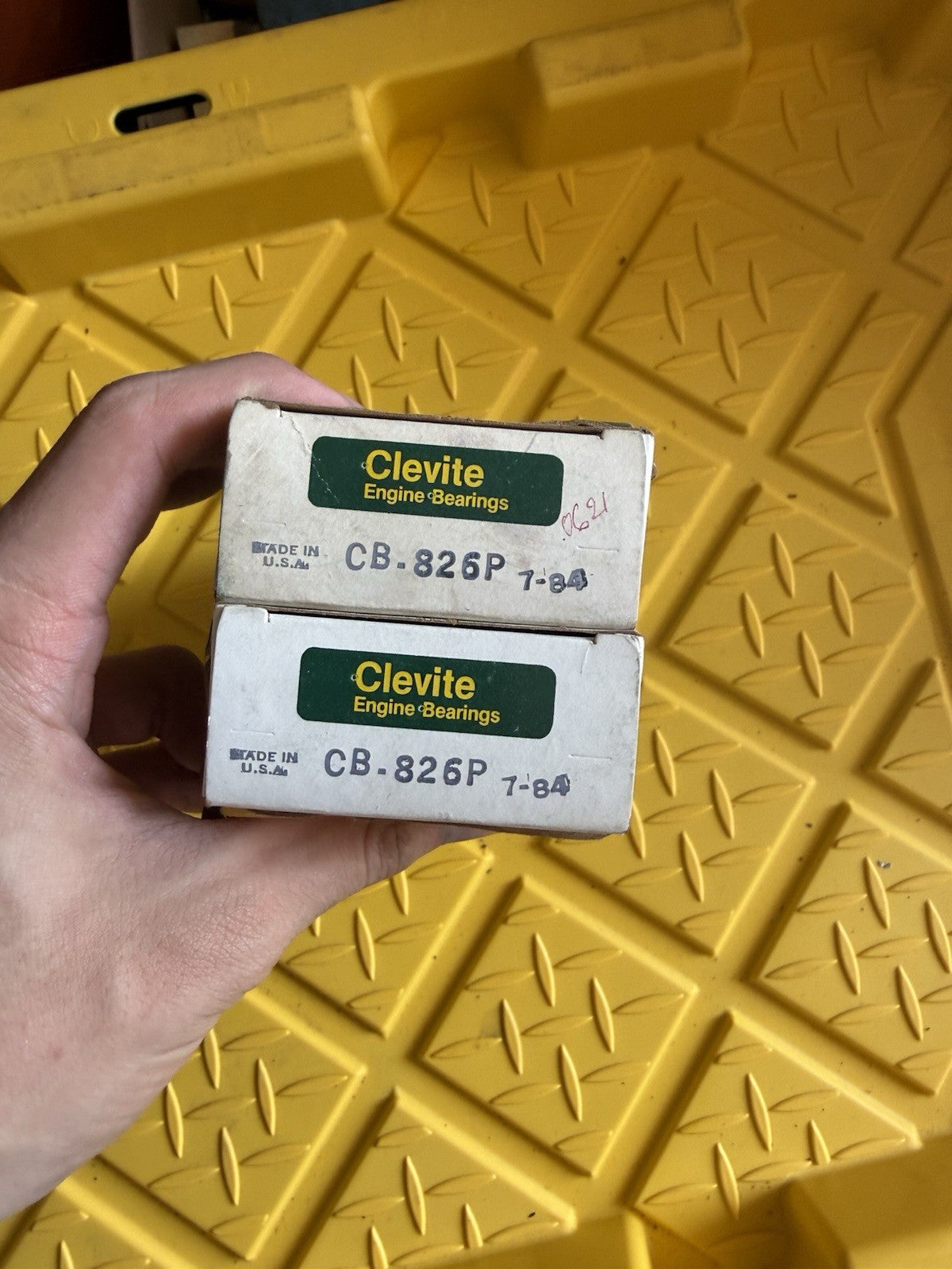 Clevite CB-826P Connecting Rod Bearing Set of 8 P-Series NOS Fits SBC V82