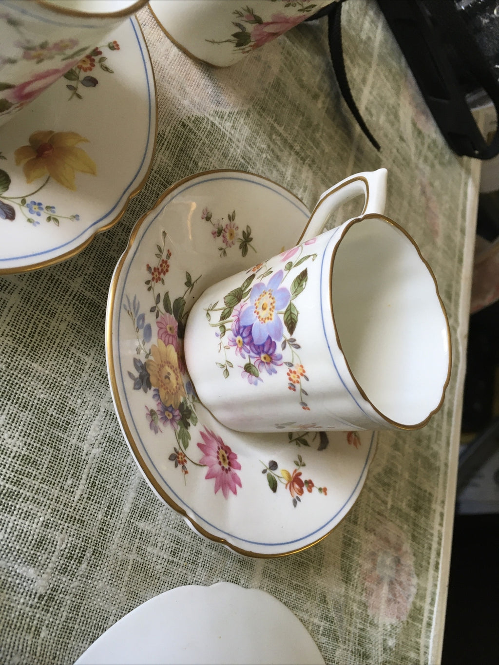 6 Royal Crown Derby English Tea Cups and Saucers Made In England7
