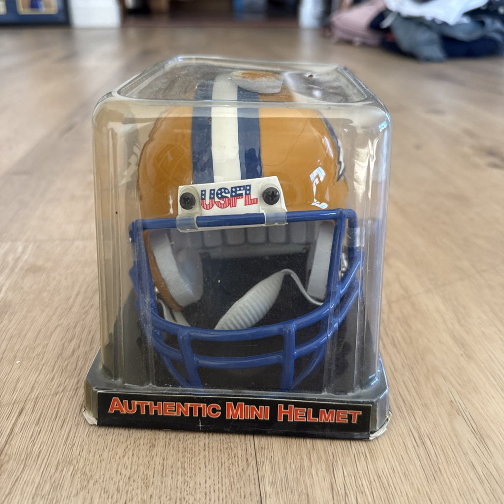 1983-85 USFL UNSIGNED MINI HELMET OAKLAND INVADERS1