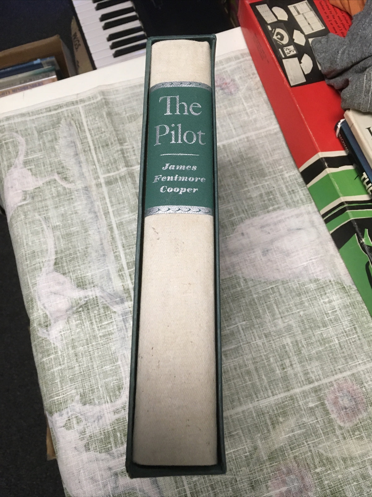 The Pilot By James Fenimore Cooper 1968, Heritage Press Slipcase3