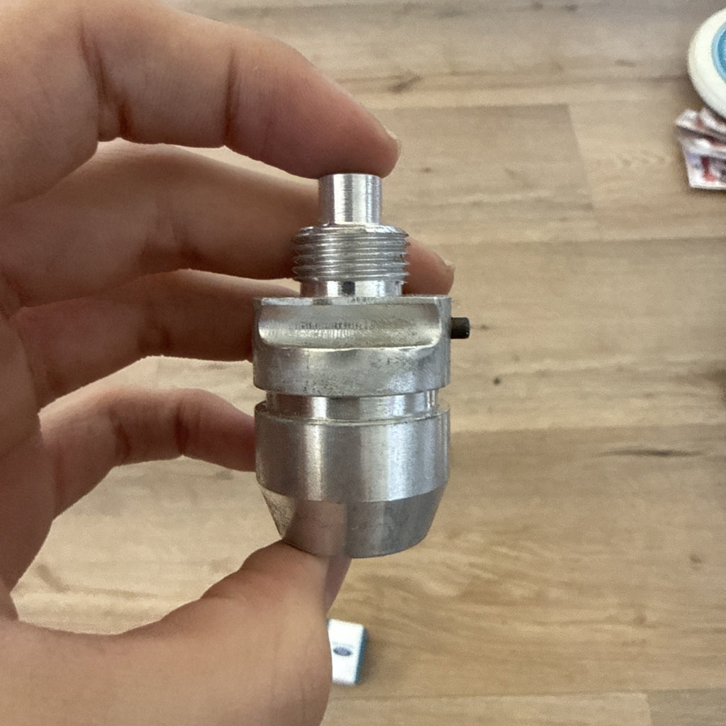 Genuine Ford E7FZ-17K288-A Retainer New Old Stock3