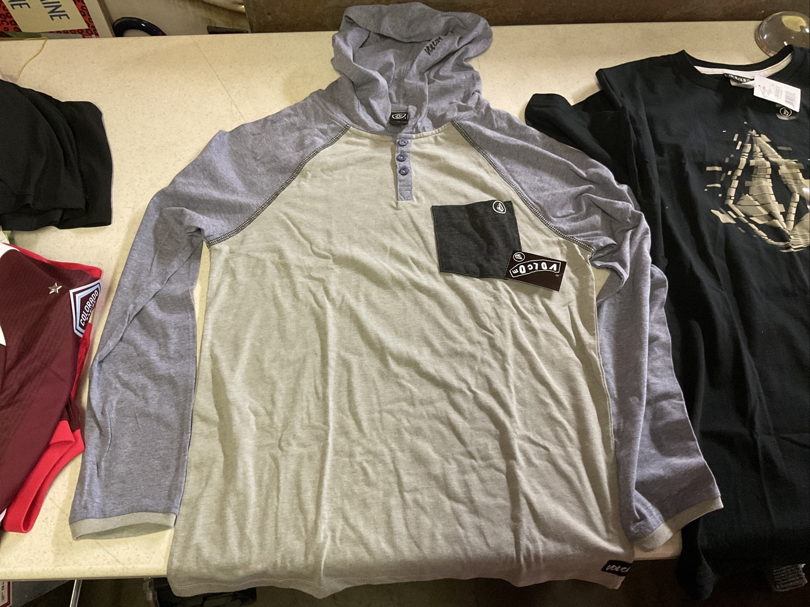 Volcom Men’s Lot Of 2 Size Small4