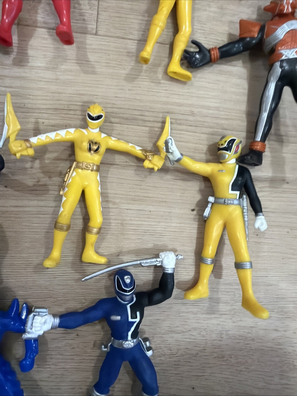 Vintage Lot Of 12 POWER RANGERS Action Figures4