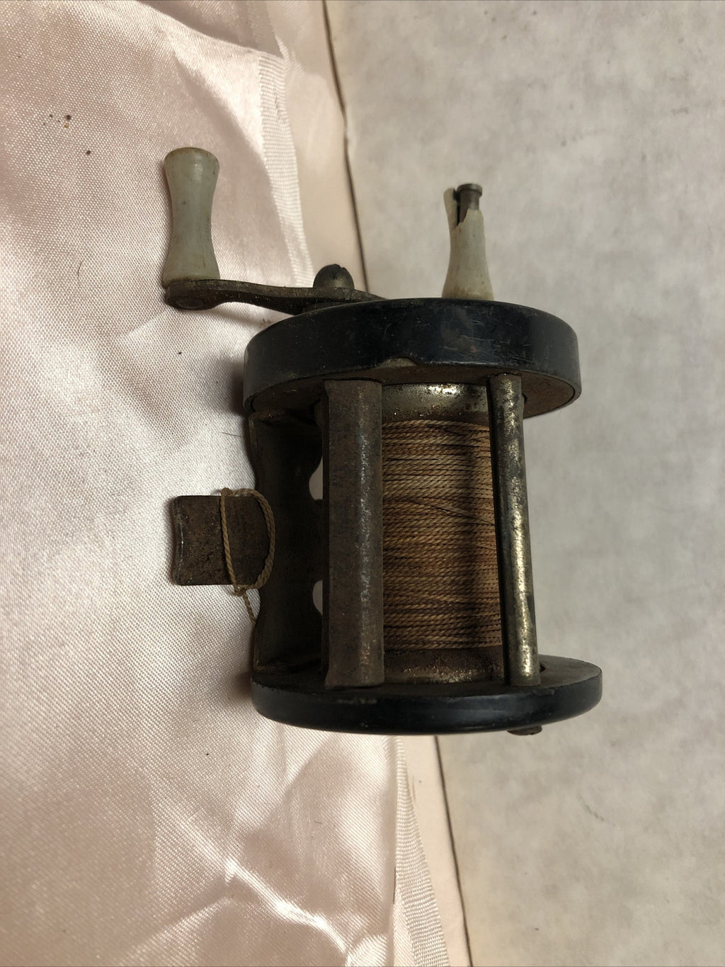 Vintage  Bait Casting Fishing Reel 1950s0