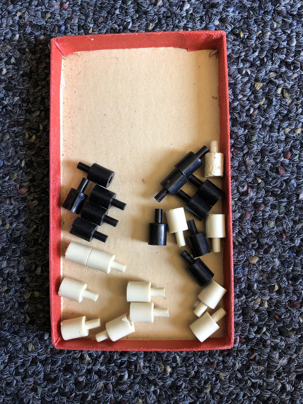 Vintage Drueke Mini Pocket Size Checkers Game1